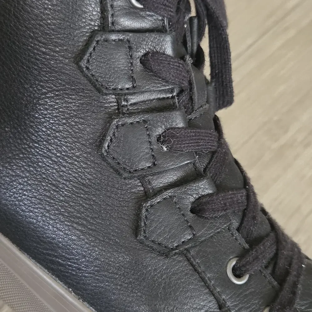 B4 Sorel Men's US 11.5 Caribou Mid WP Waterproof Sneaker Black Leather High Top